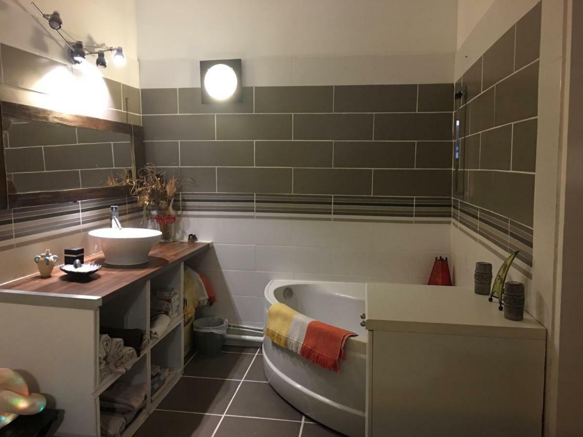 Appart Central A Sete Avec Balcon Экстерьер фото